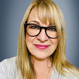 Photo of Holly Penner.