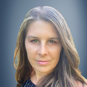 Headshot of Jenn Cloutier-Jury.